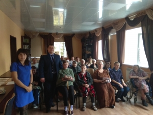 Поздравление от следственного комитета Урицкого р-она с Международным Днём пожилого человека.  